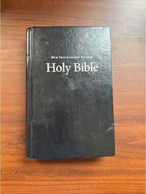 THE HOLY BIBLE Zondervan New International Version NIV 2011 hardback